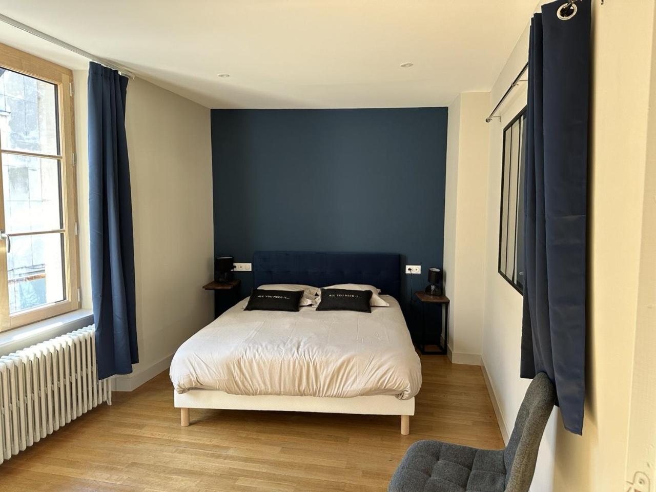 Les Suites Gueguen Chablis Kamer foto